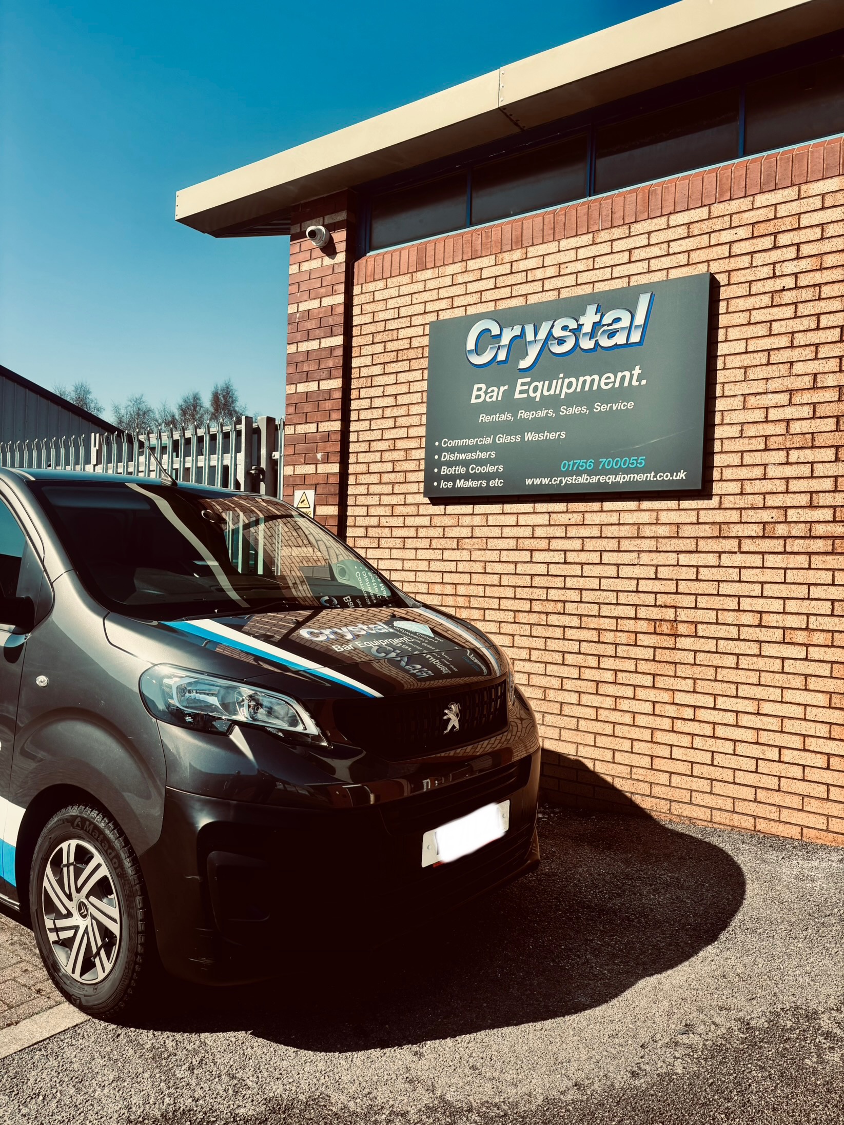 Crystal Bar Equipments - Banner Image
